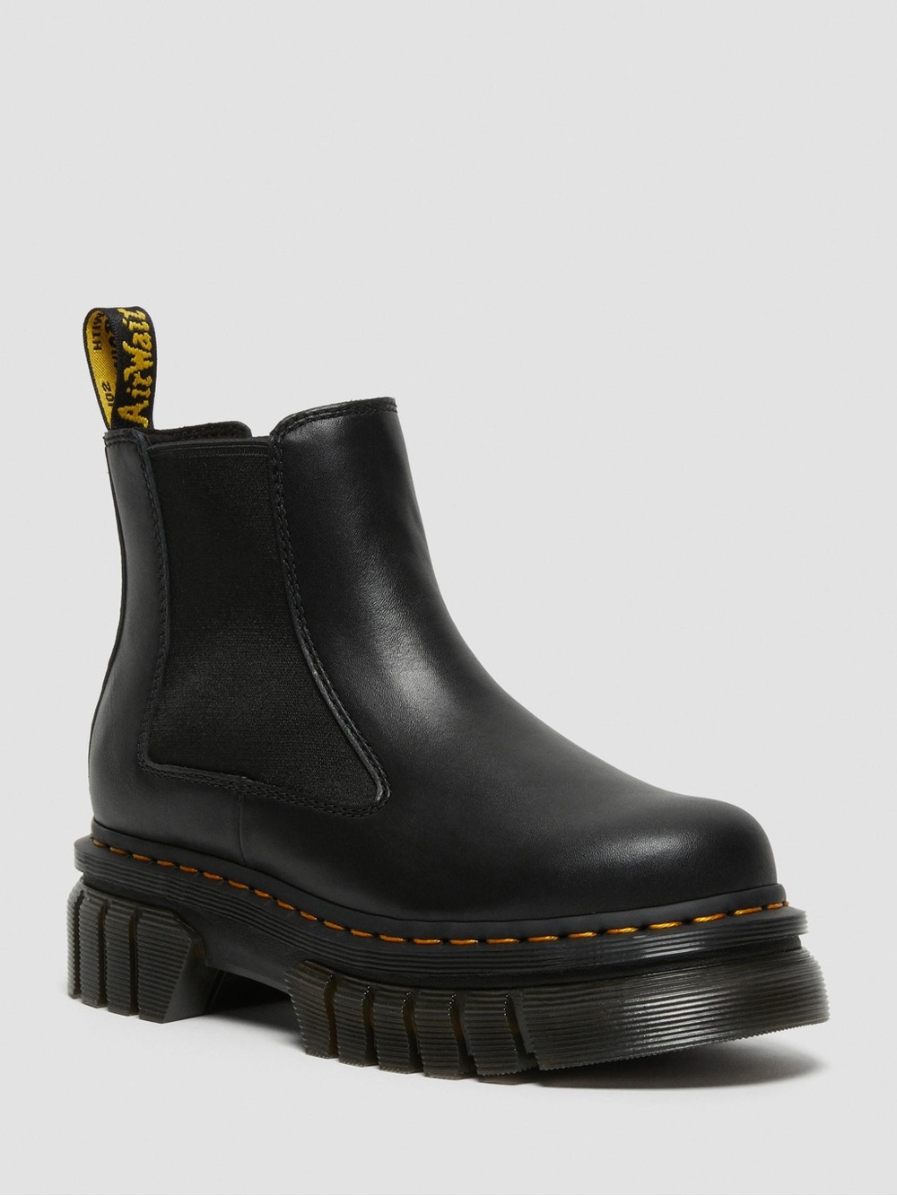 Dr. Martens audrick Chelsea Boots size 7 Black Leather Platform Yellow Stitching